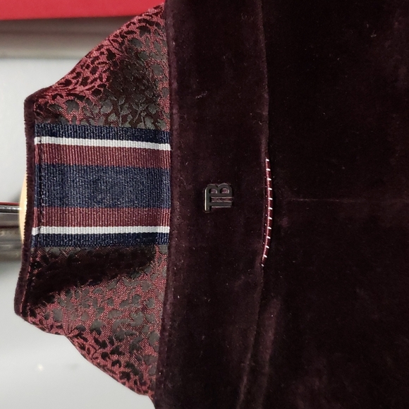 Ted Baker Single Button Dinner Jacket. - Picture 7 of 8